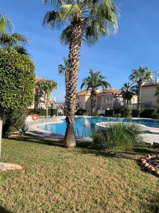 Schoenes Ferienbungalow In Los Altos Torrevieja Exterior foto